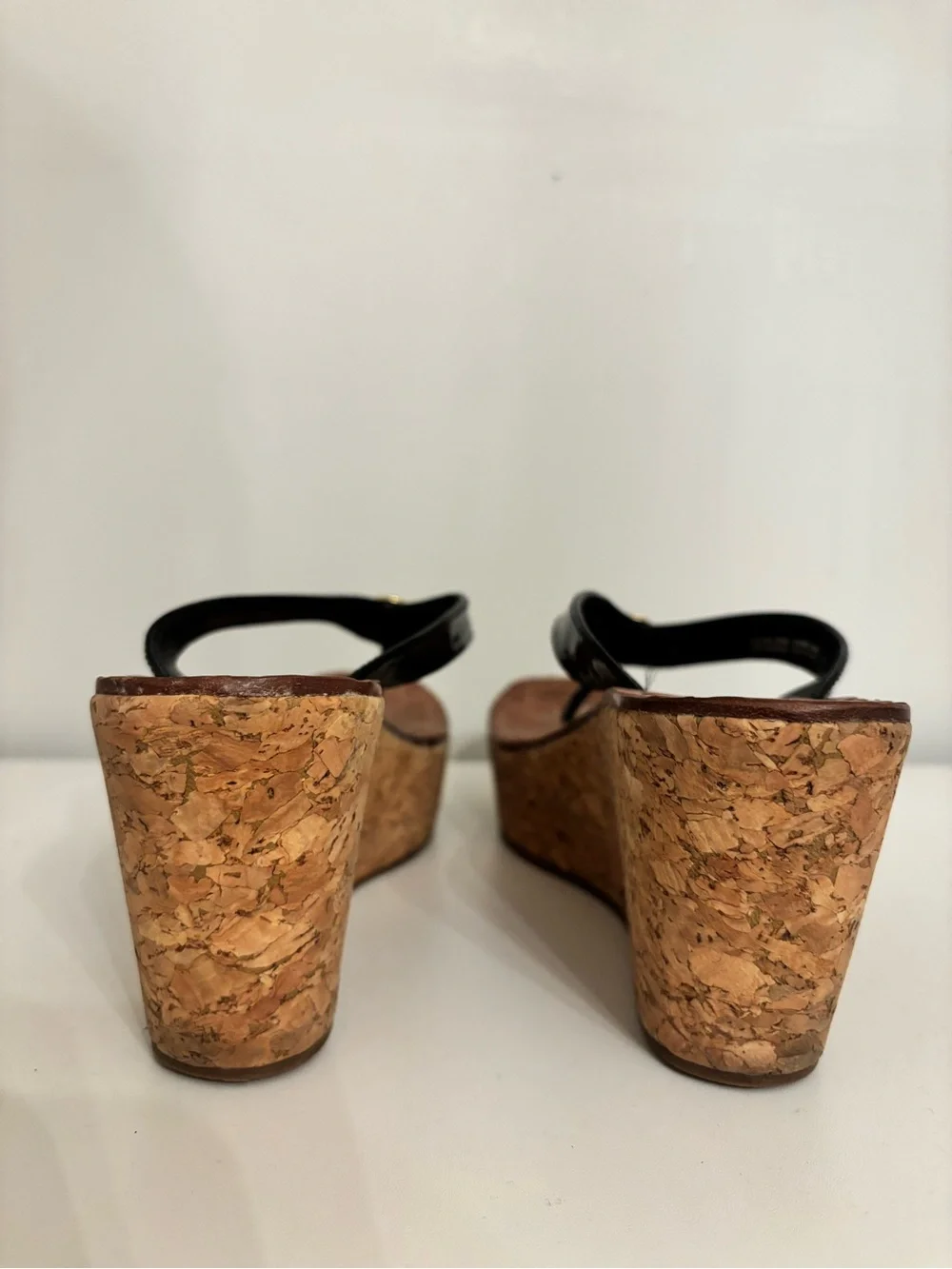 Tory Burch Thora wedge sandals in women’s size 7 🤎